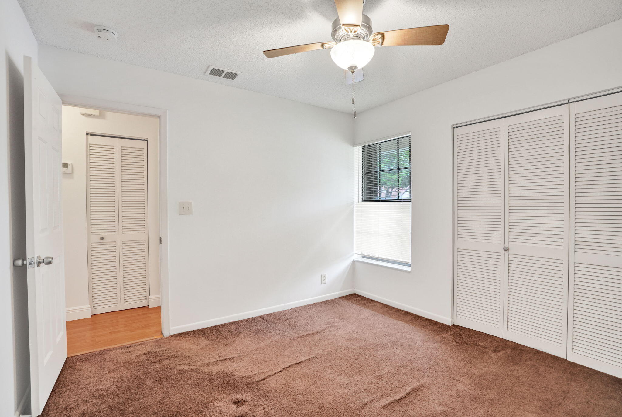 2001 Maplewood Drive