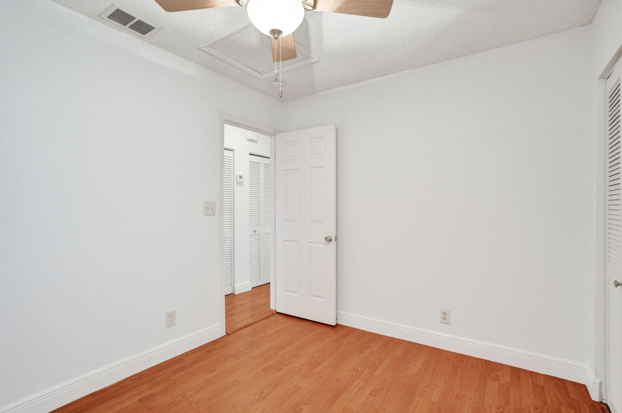 2001 Maplewood Drive