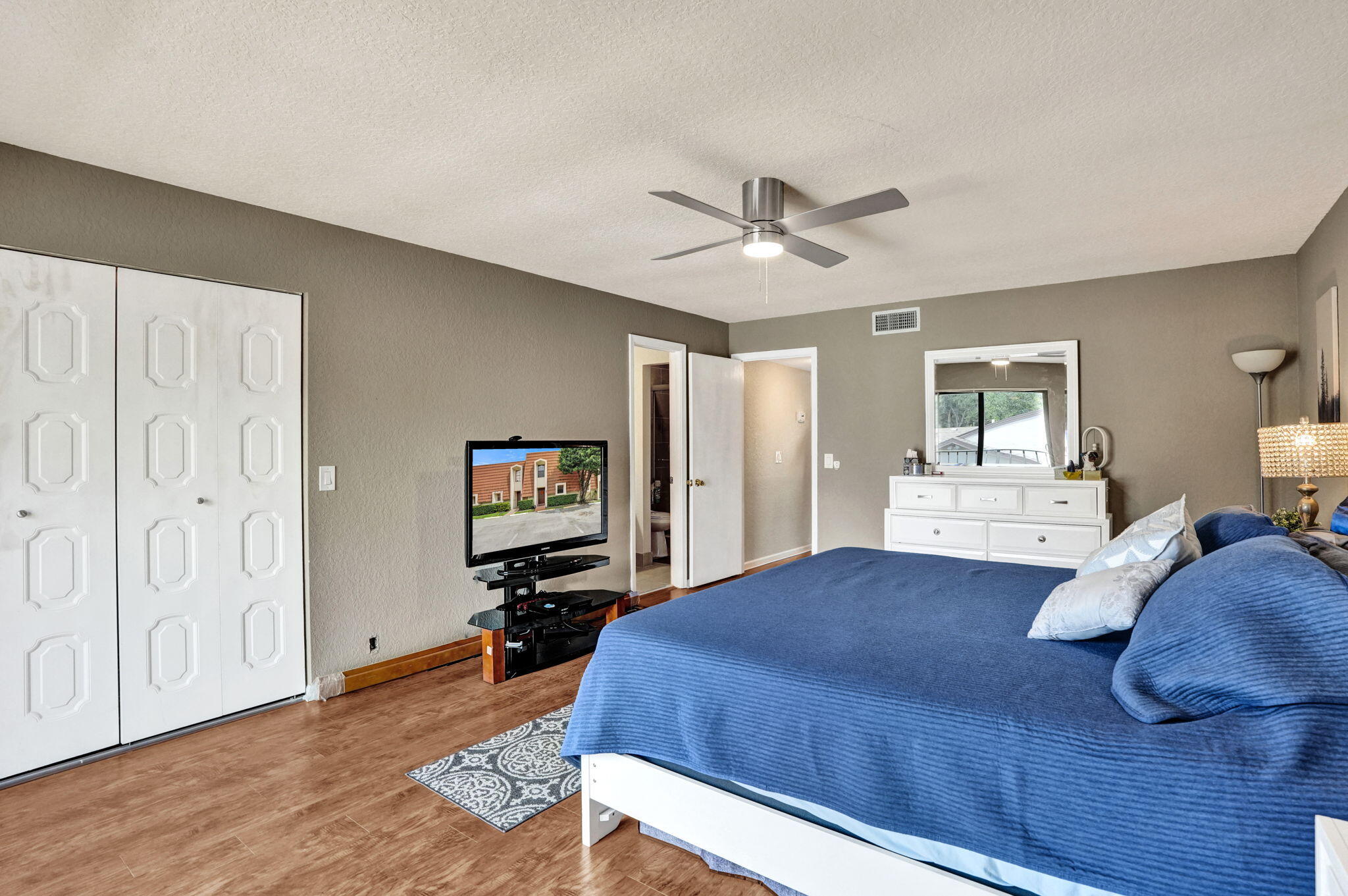 178 NW 115th Terrace