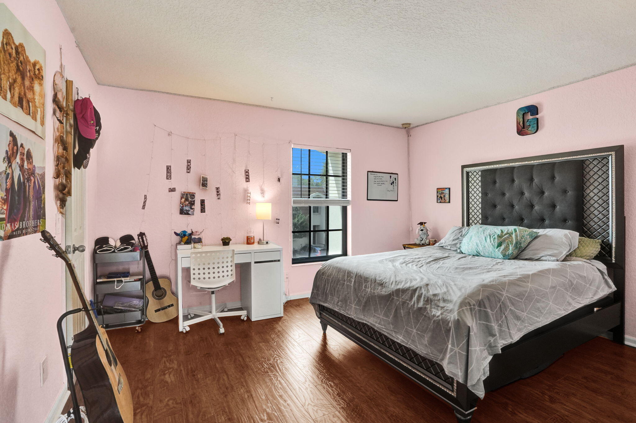 178 NW 115th Terrace