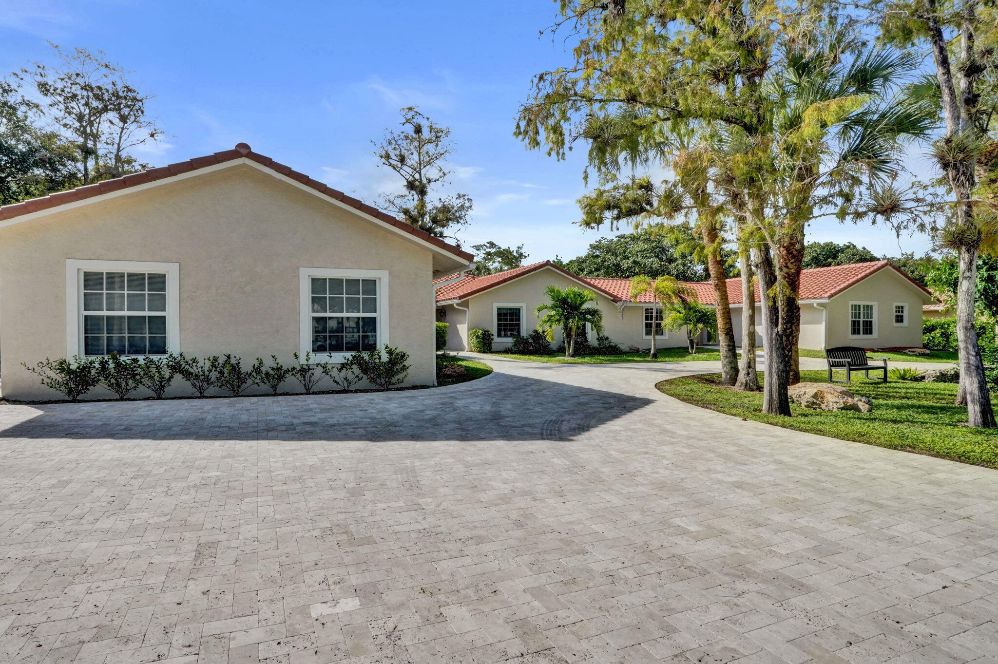 5000 NW 81st Avenue