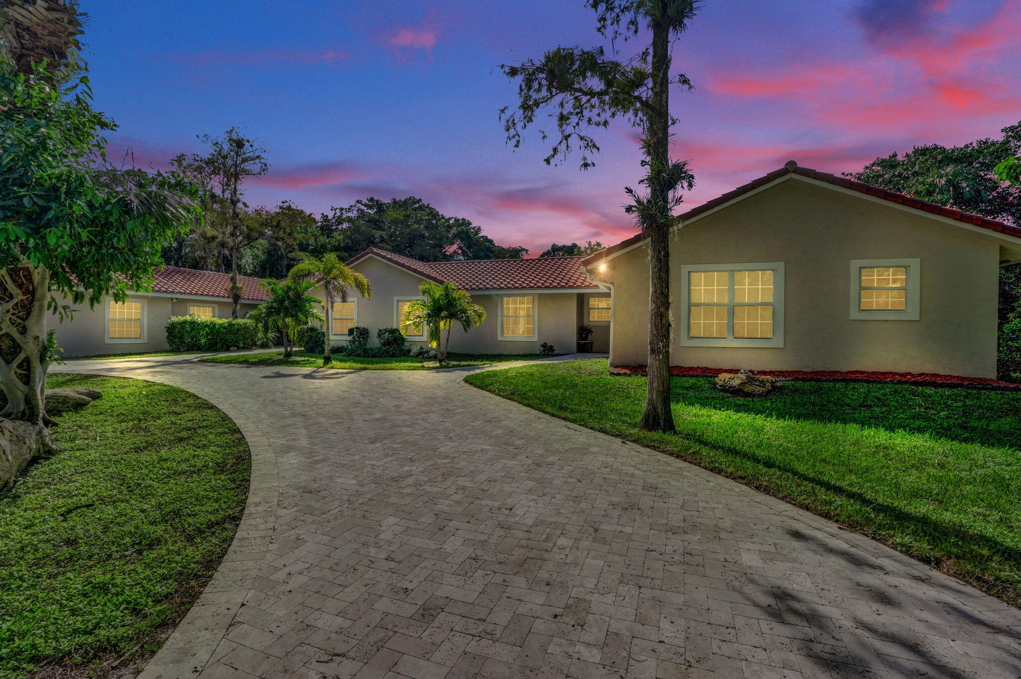 5000 NW 81st Avenue