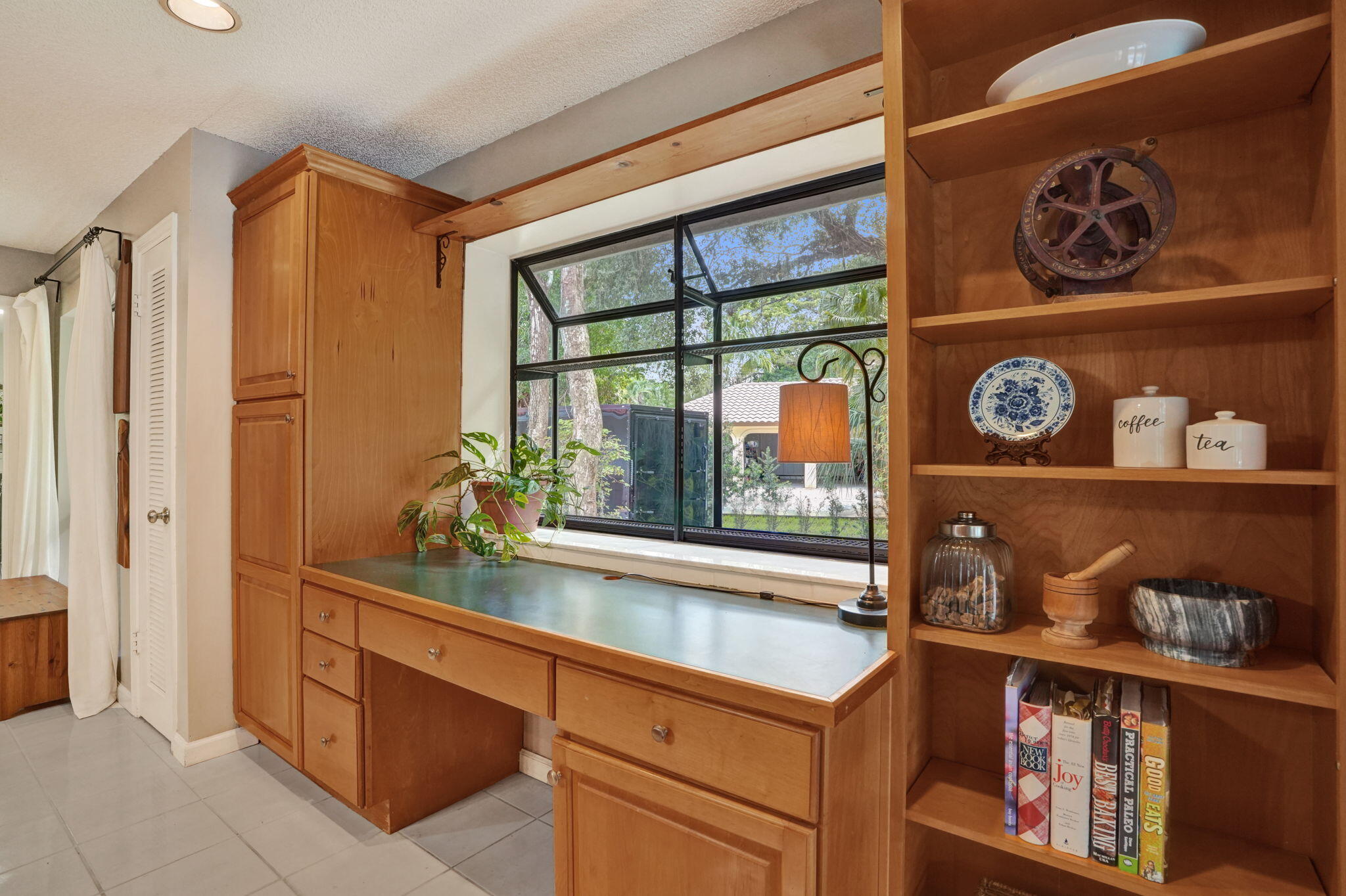 5000 NW 81st Avenue