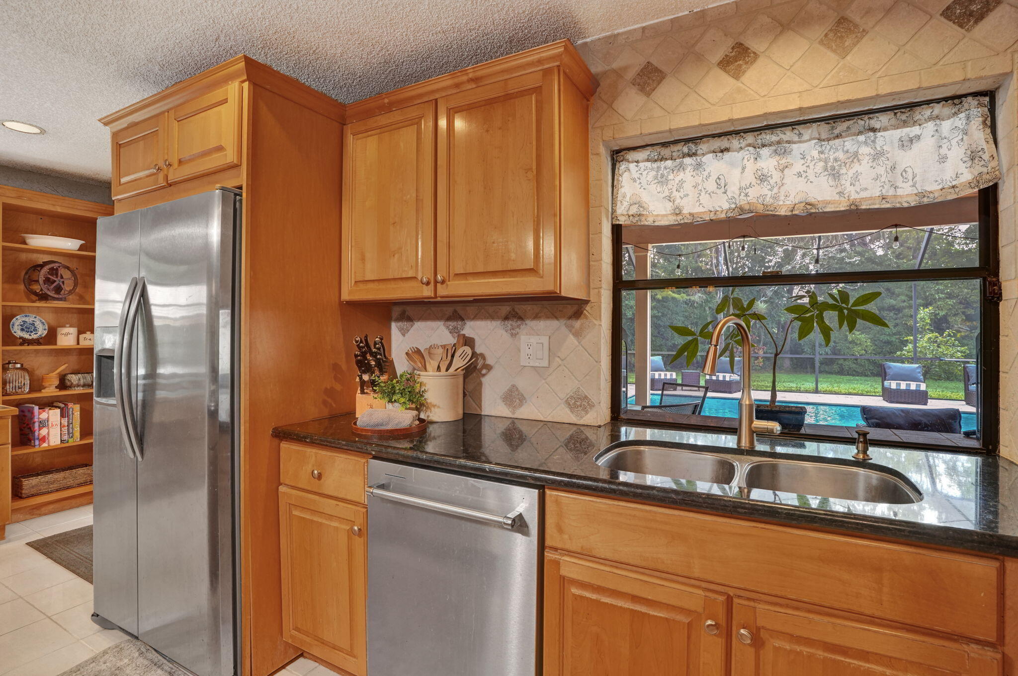 5000 NW 81st Avenue