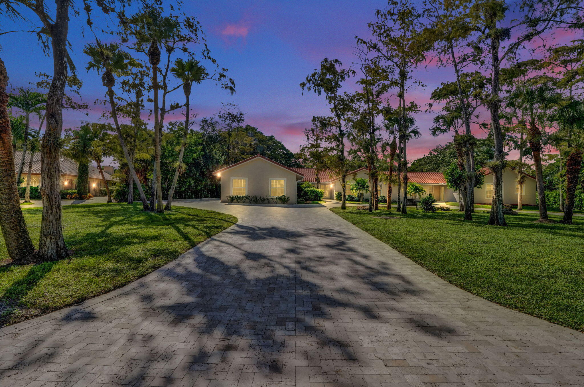 5000 NW 81st Avenue