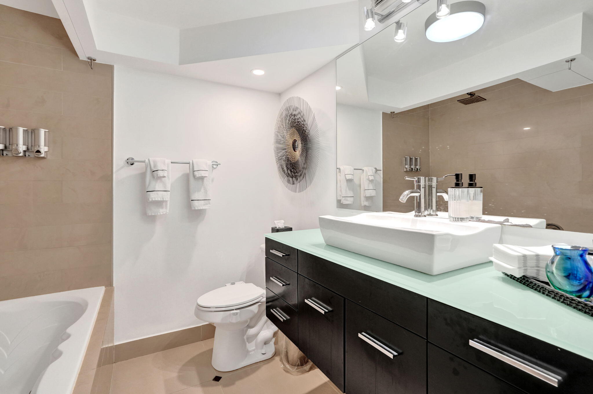 3000 NE 5TH Terrace 102-A