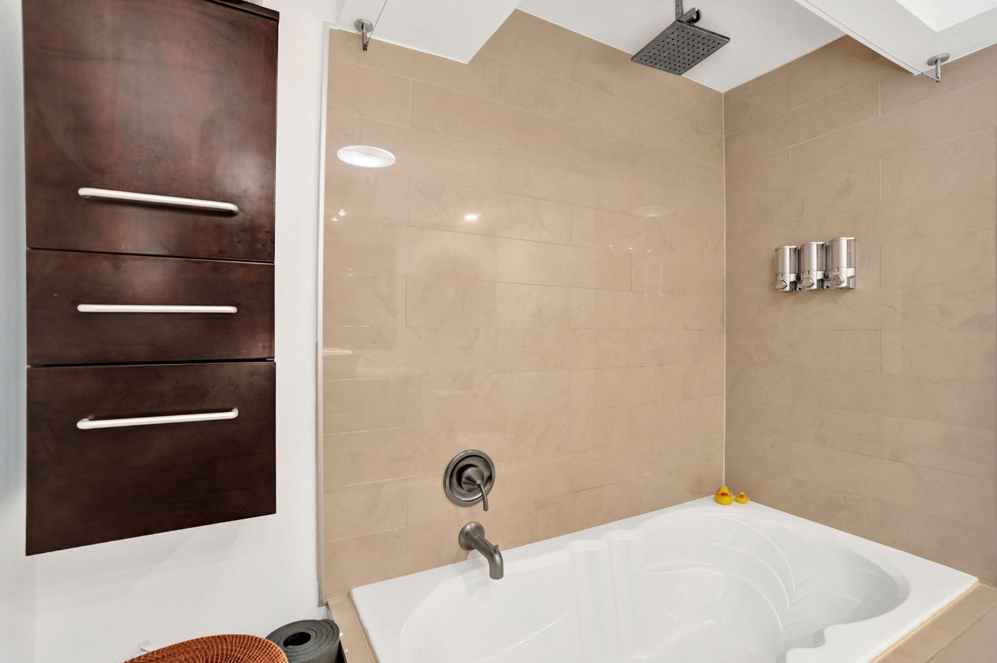 3000 NE 5TH Terrace 102-A