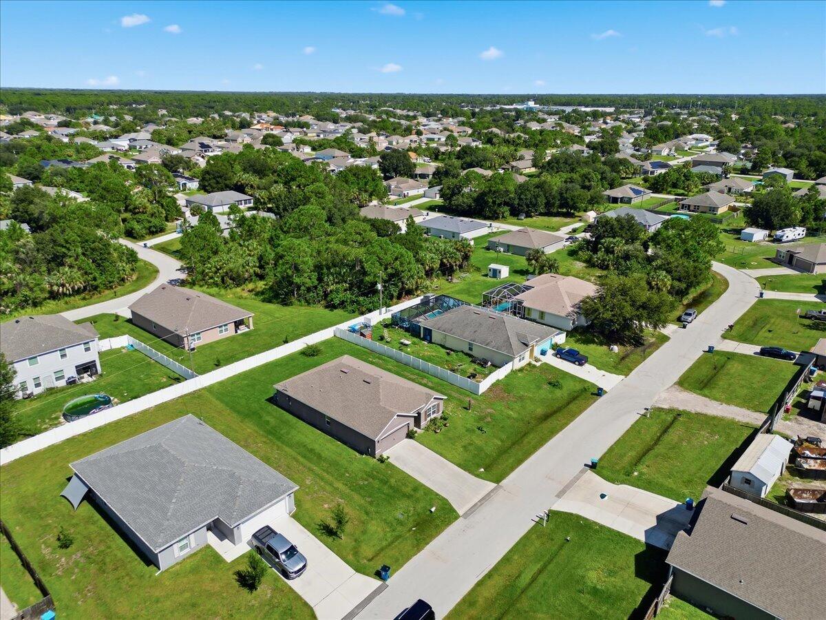 2270 Gascon Road SW