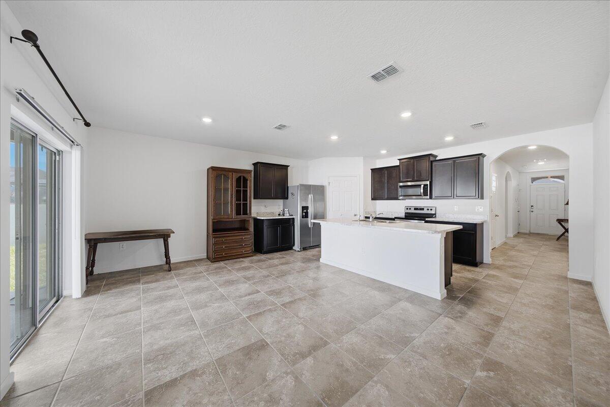 2270 Gascon Road SW