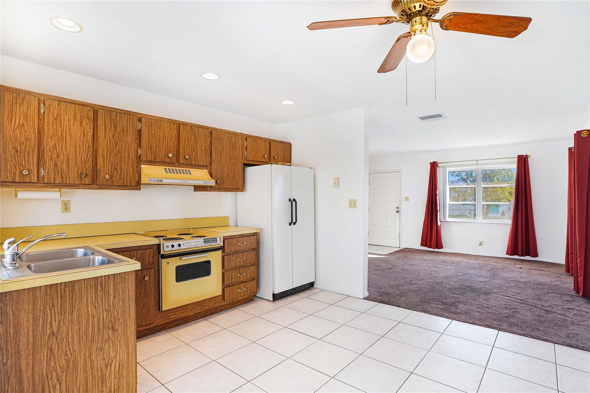 8605 NW 59th Ct
