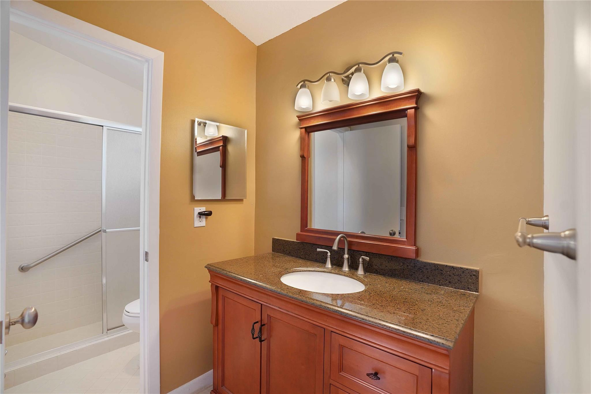 3954-C Cocoplum Cir 3615