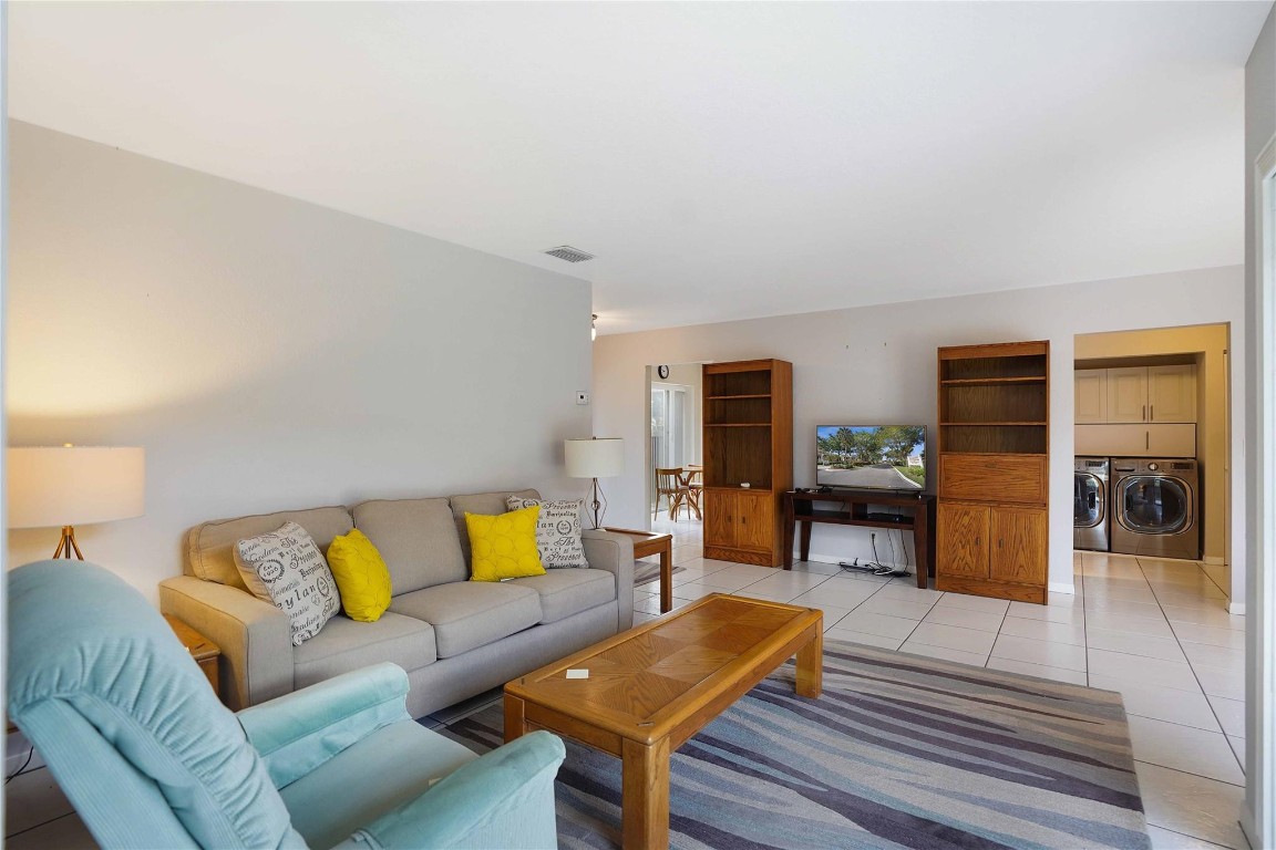 3954-C Cocoplum Cir 3615