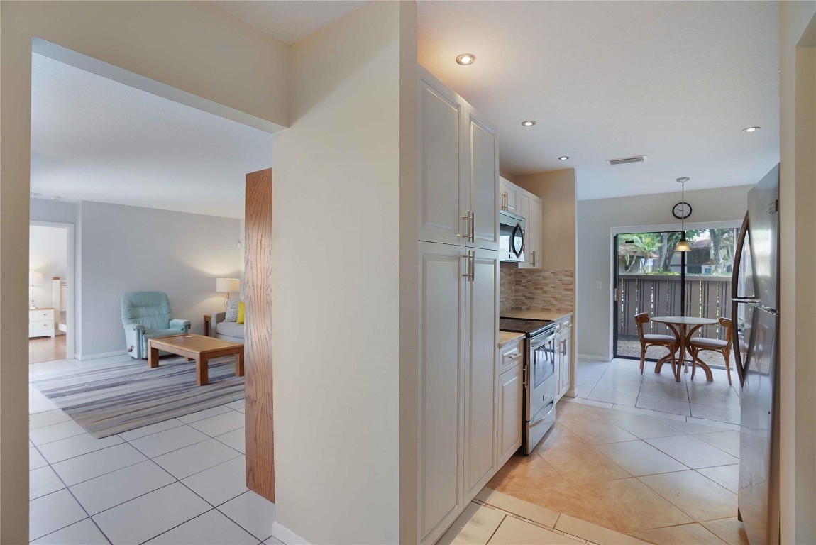 3954-C Cocoplum Cir 3615