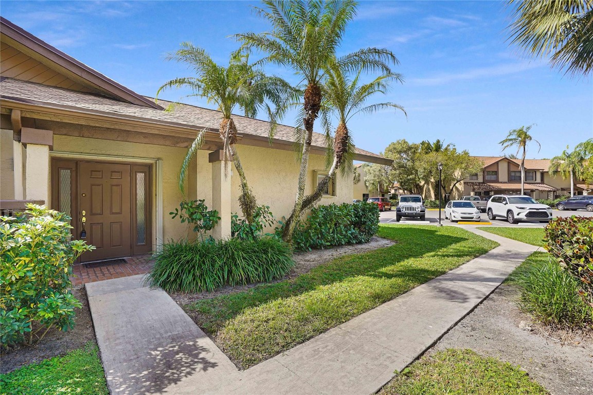 3954-C Cocoplum Cir 3615