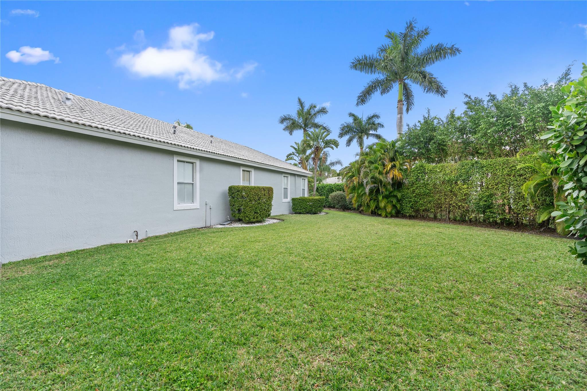 5050 NW 121st Dr
