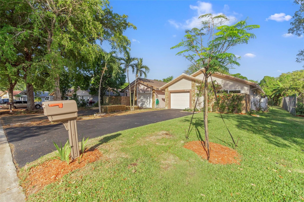 1740 NW 93rd Ter