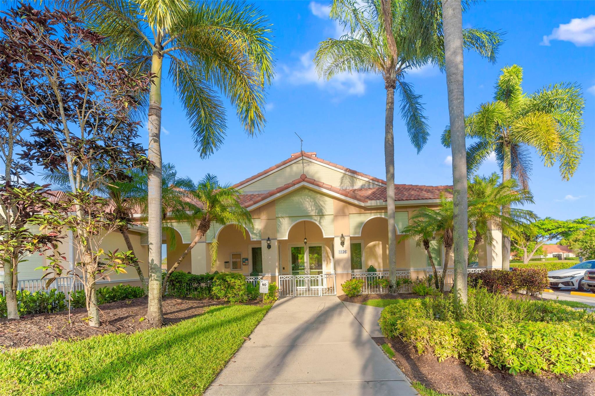 4758 SW 12th Pl