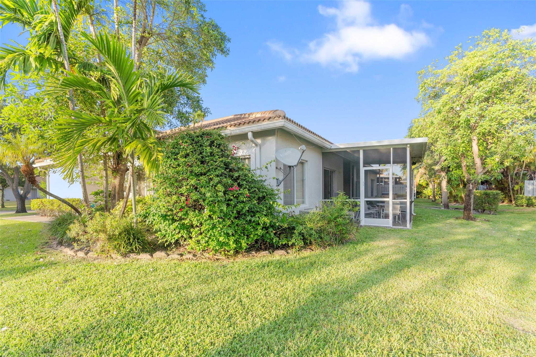4758 SW 12th Pl