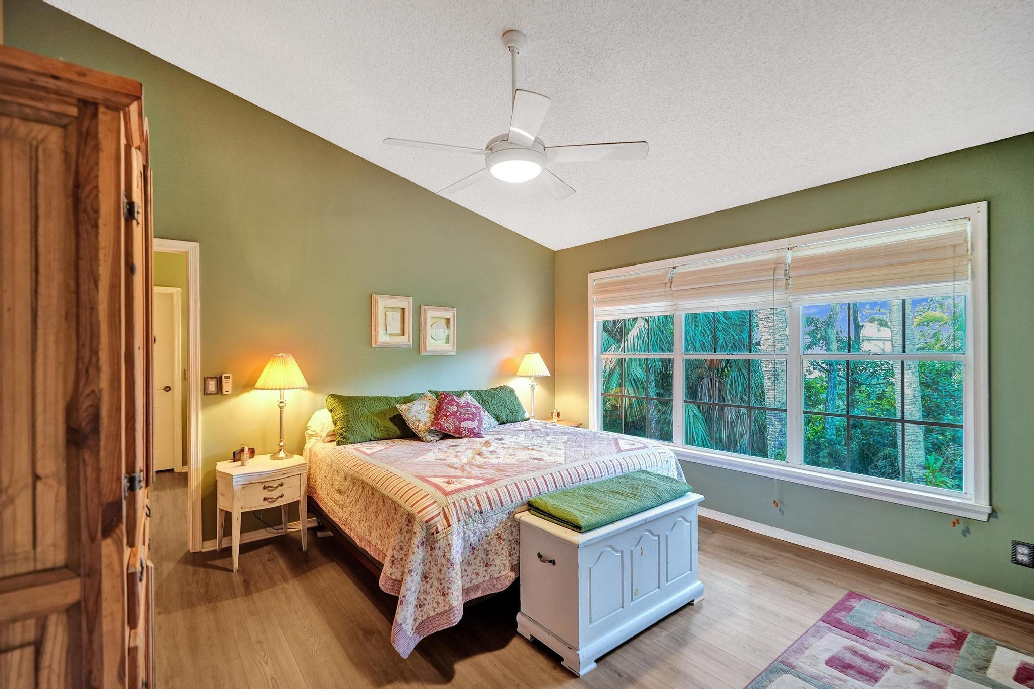 7491 Red Bay Pl