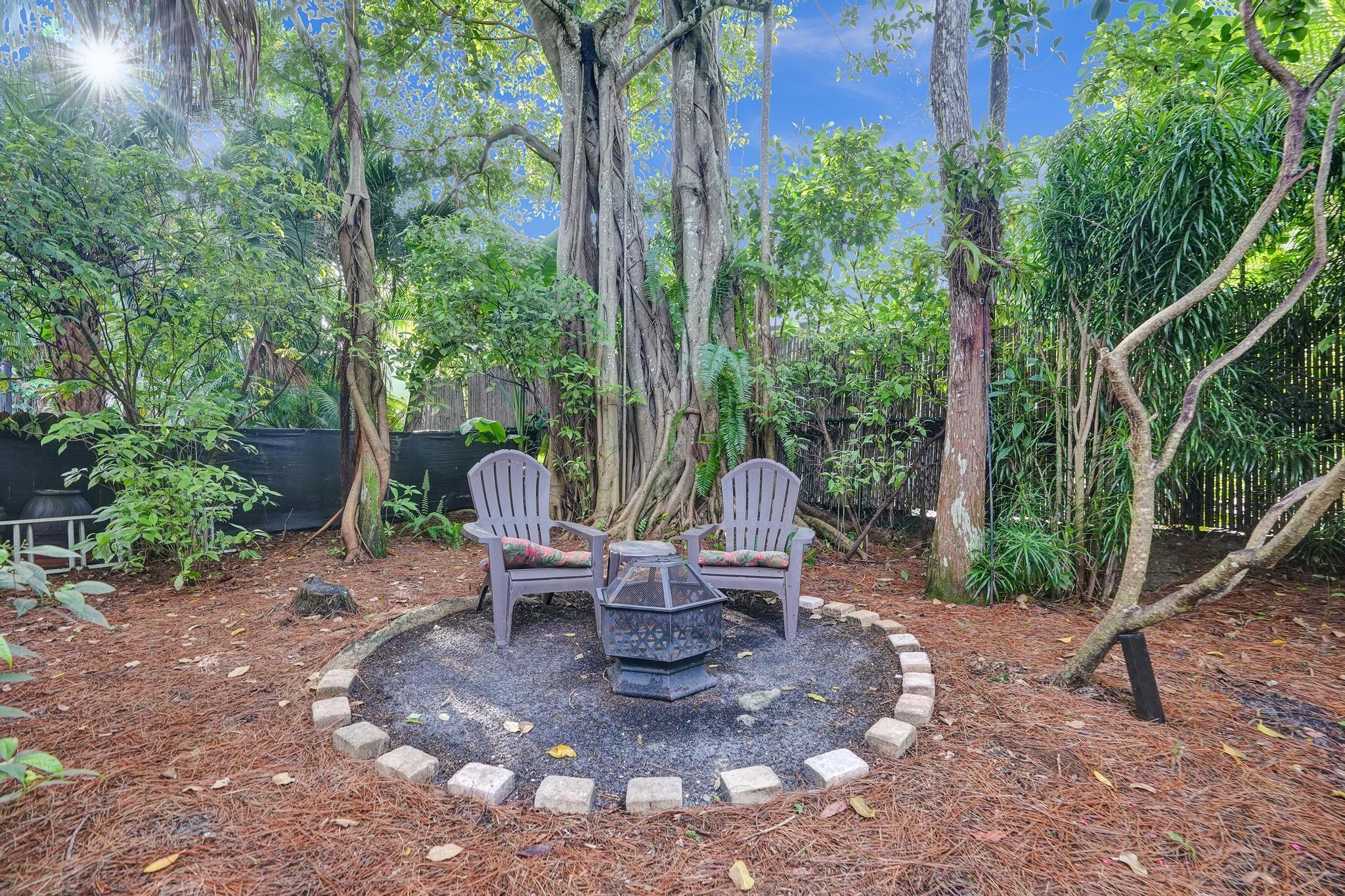 7491 Red Bay Pl