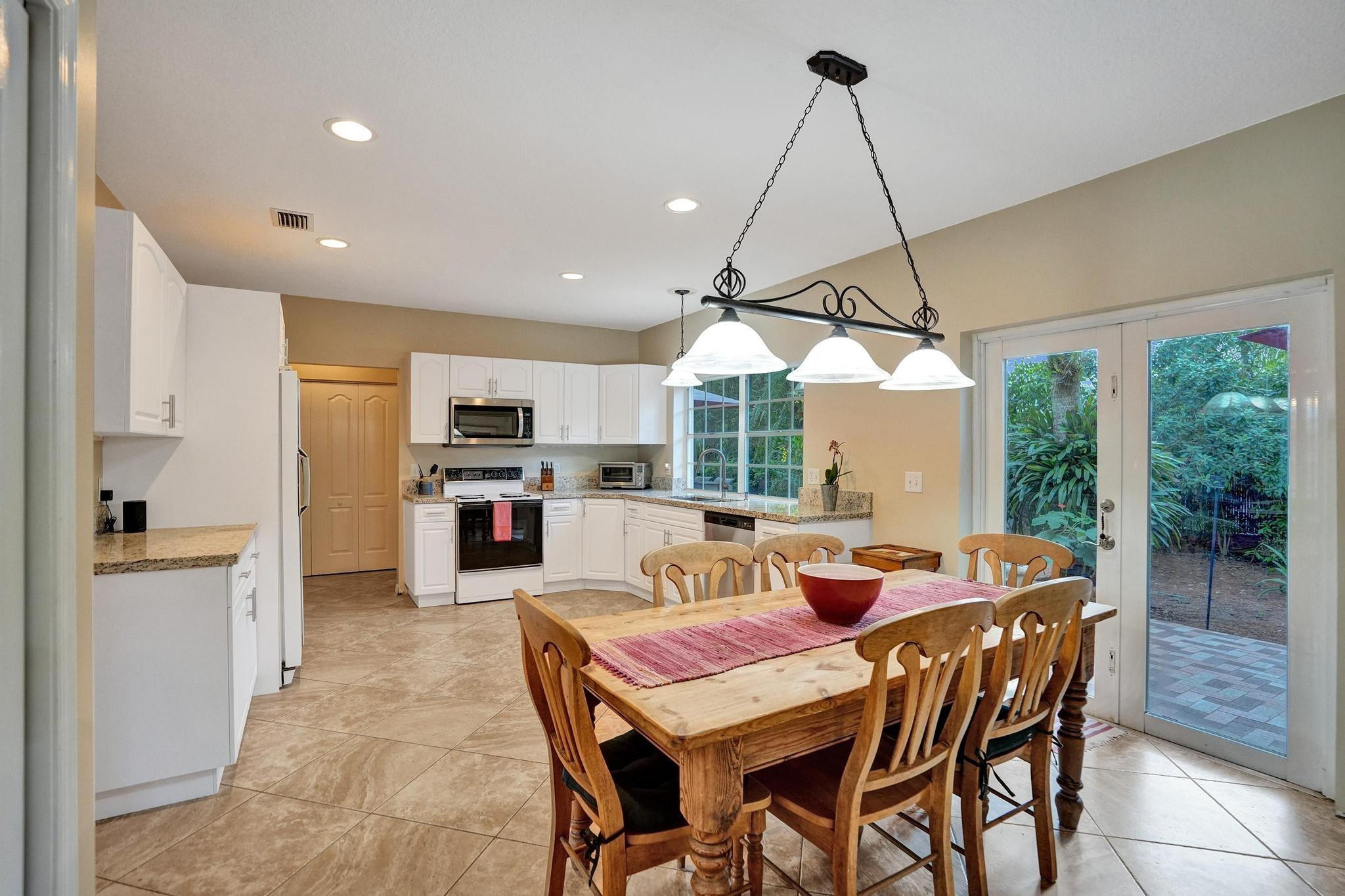 7491 Red Bay Pl