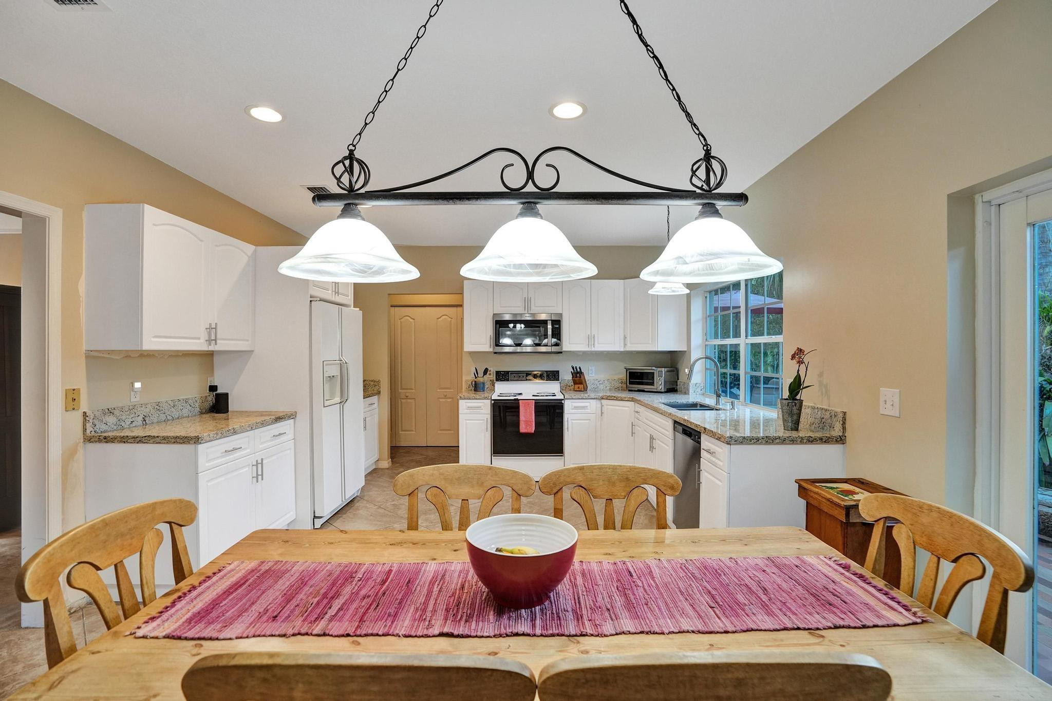7491 Red Bay Pl
