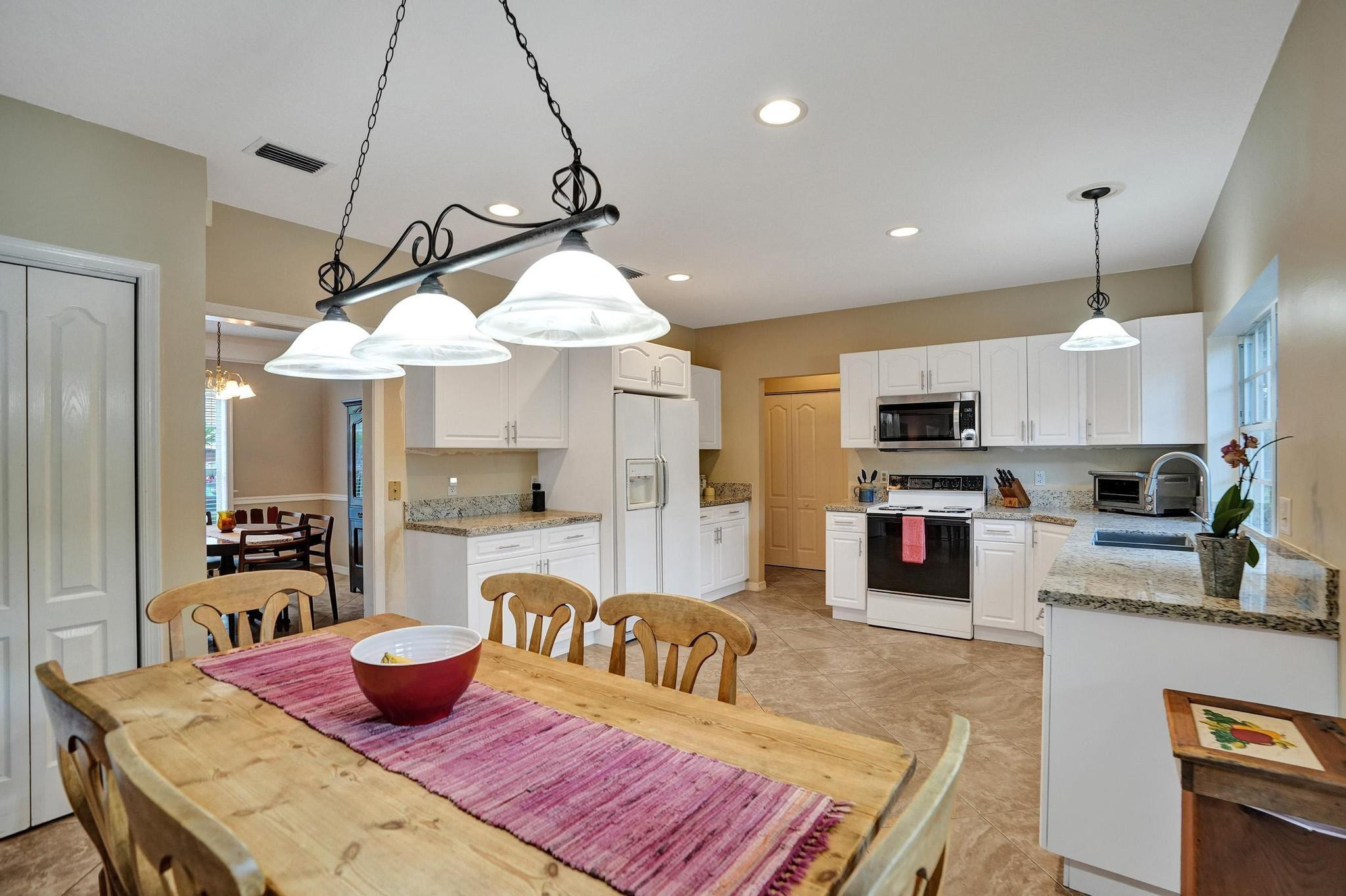 7491 Red Bay Pl