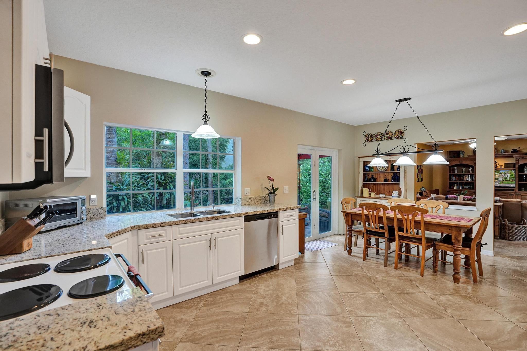 7491 Red Bay Pl