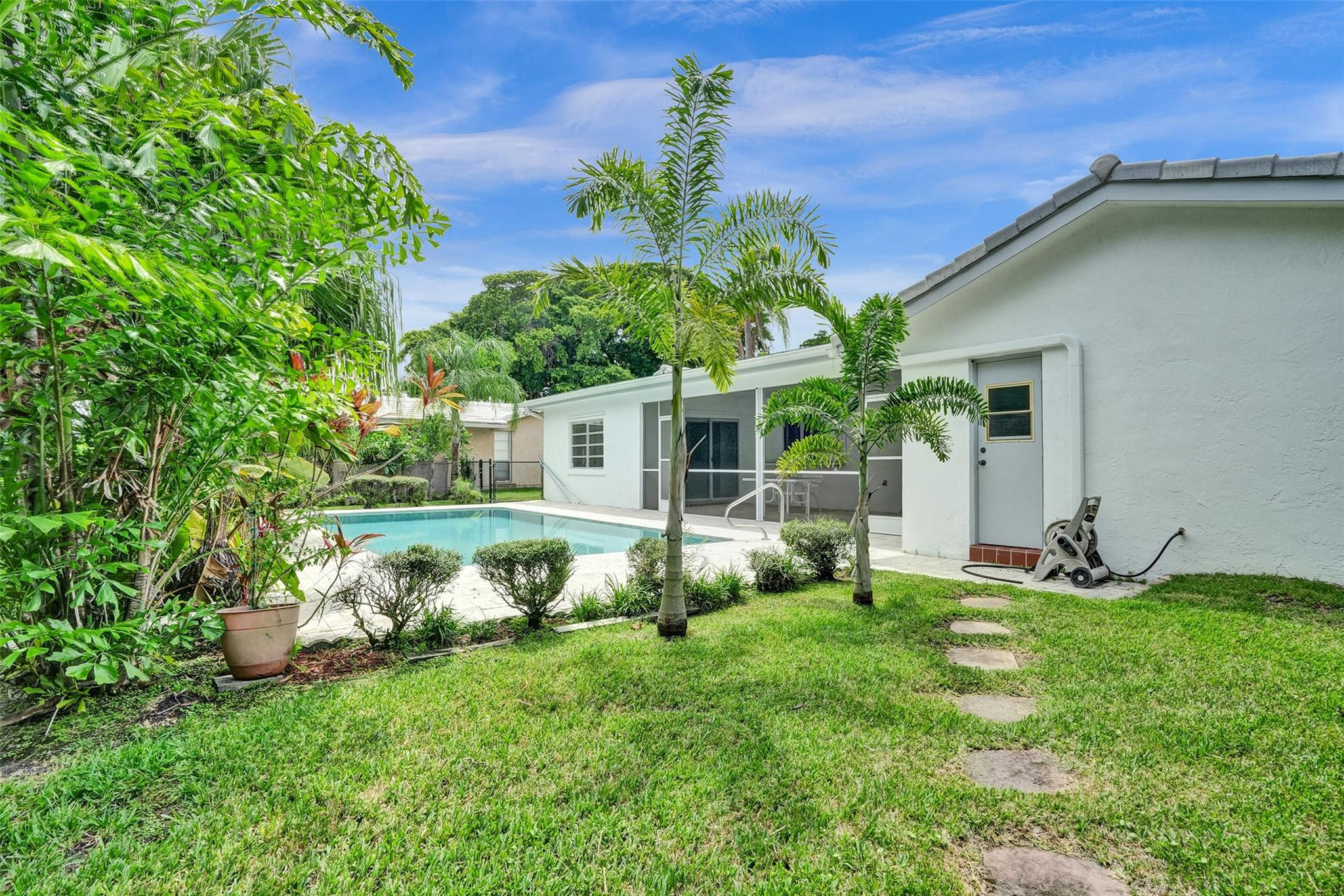 1529 NW 85th Dr