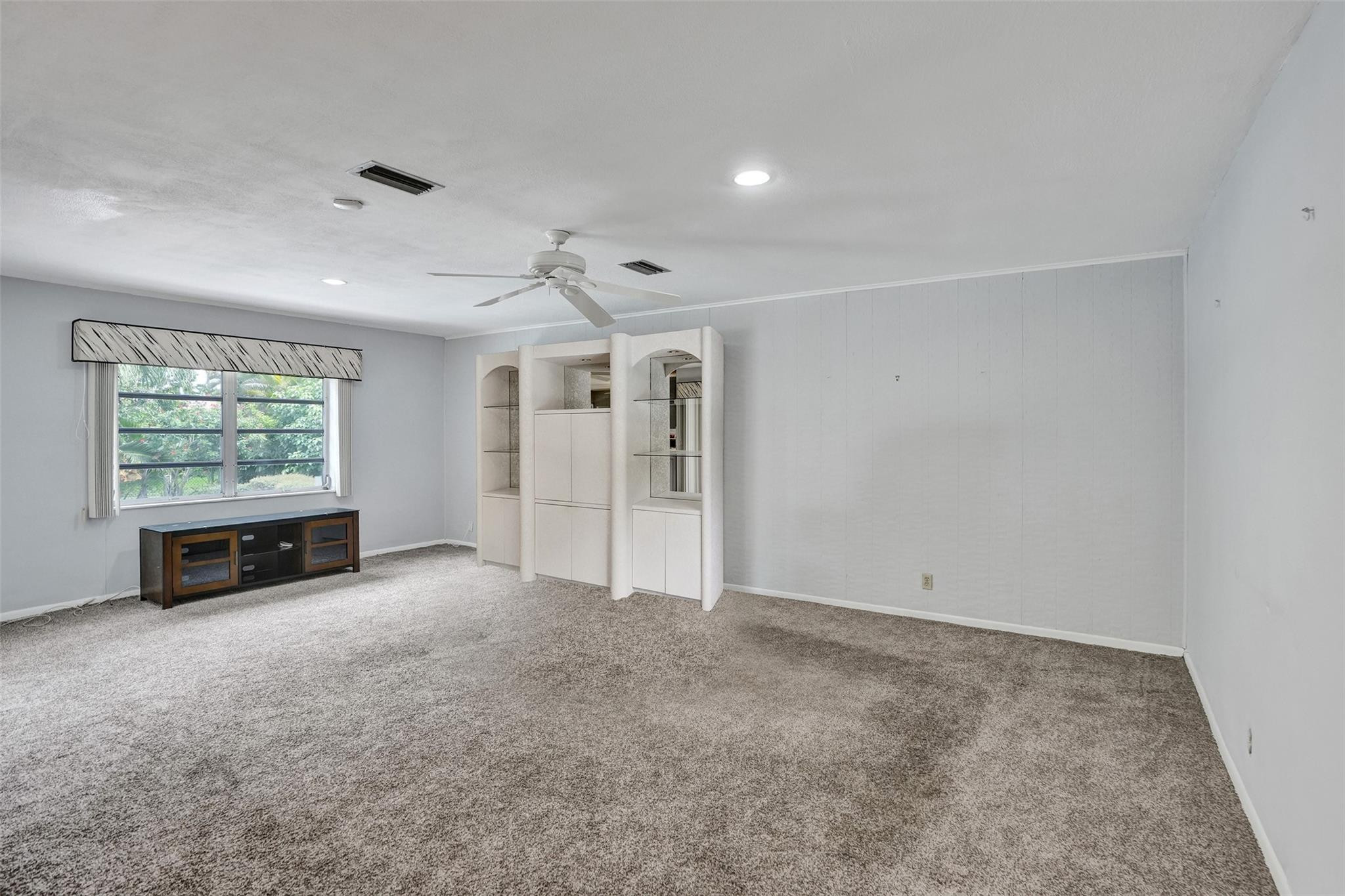 1529 NW 85th Dr