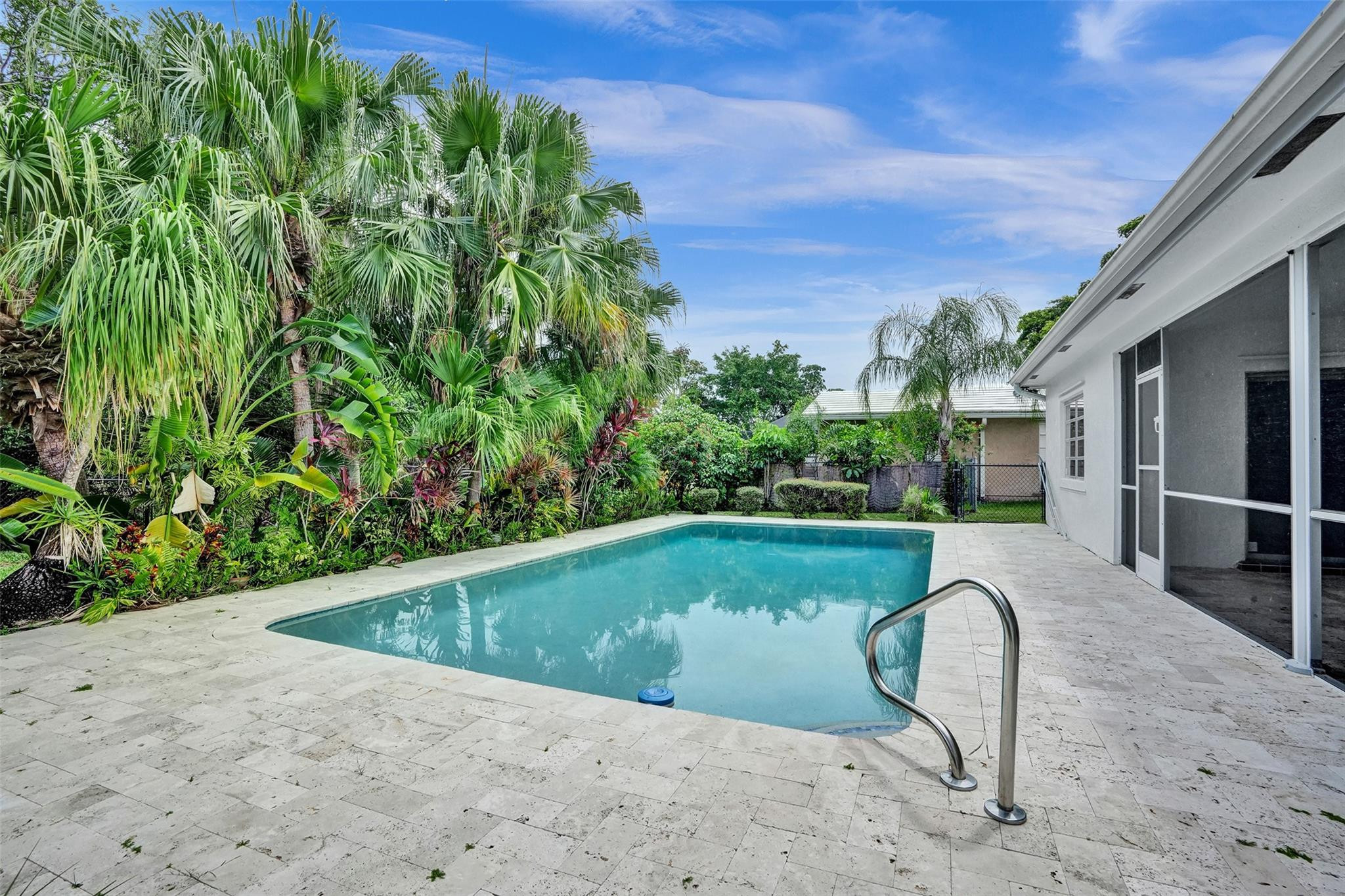 1529 NW 85th Dr