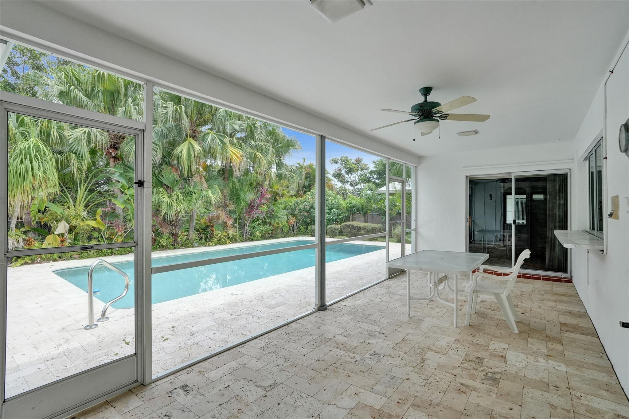 1529 NW 85th Dr