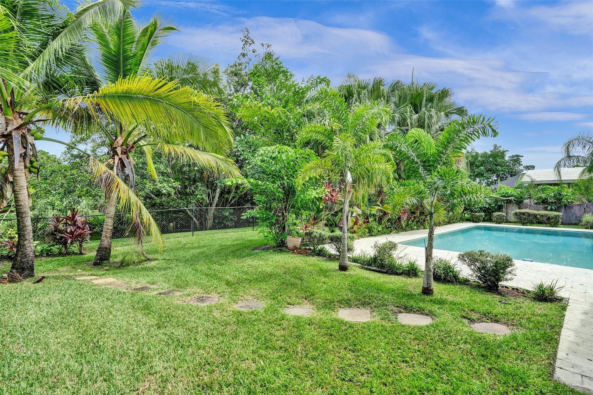1529 NW 85th Dr