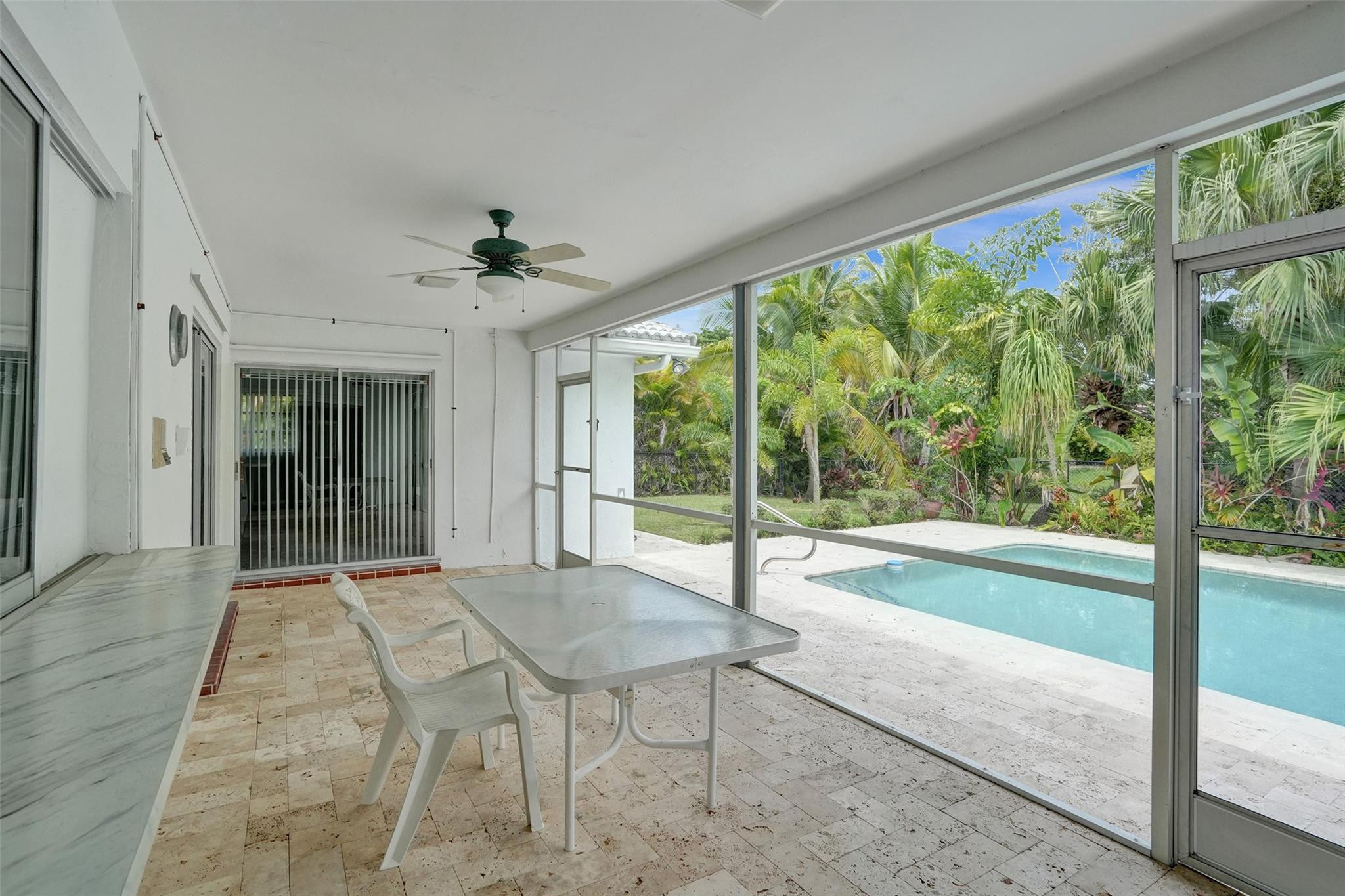 1529 NW 85th Dr