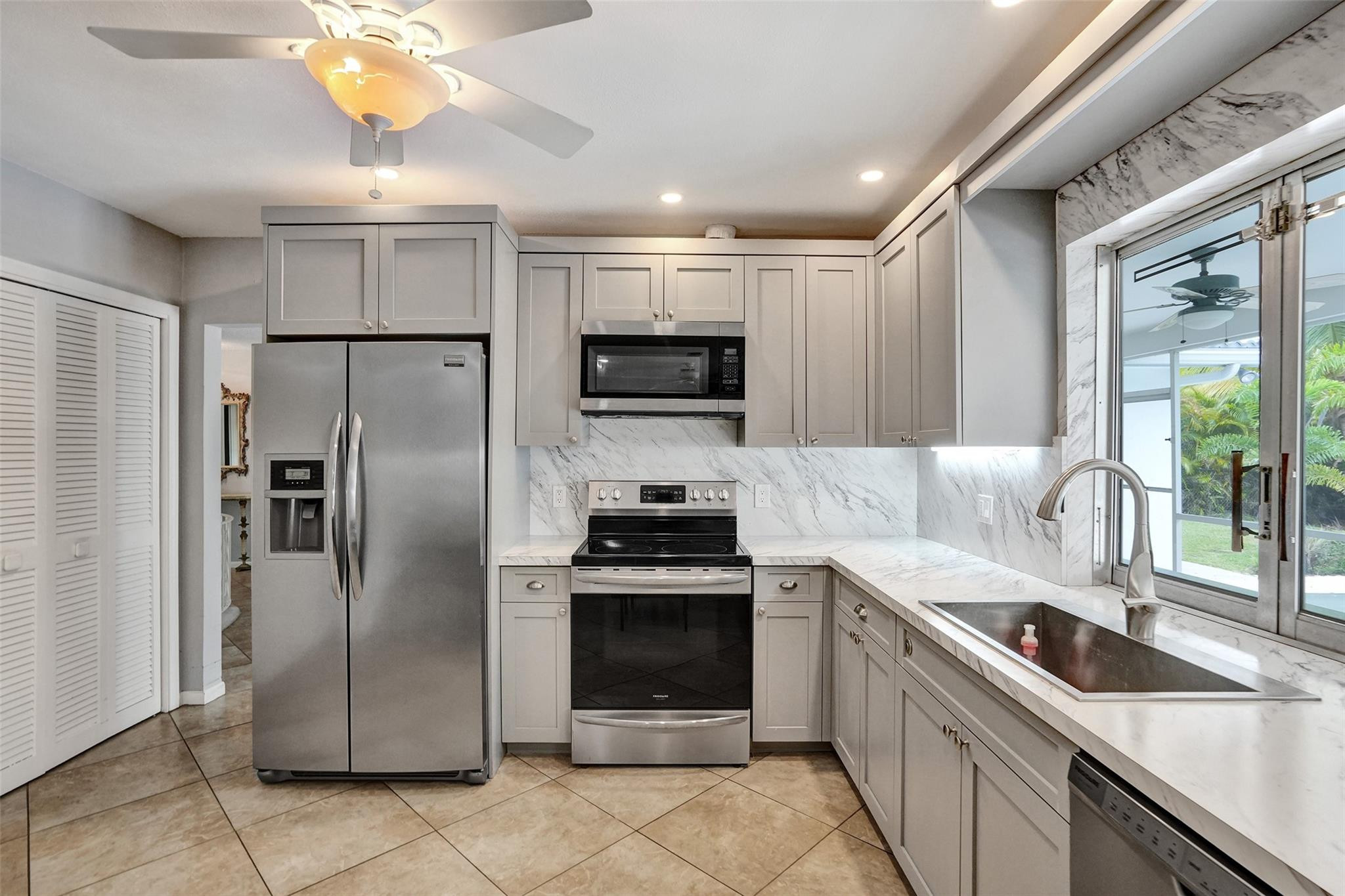 1529 NW 85th Dr
