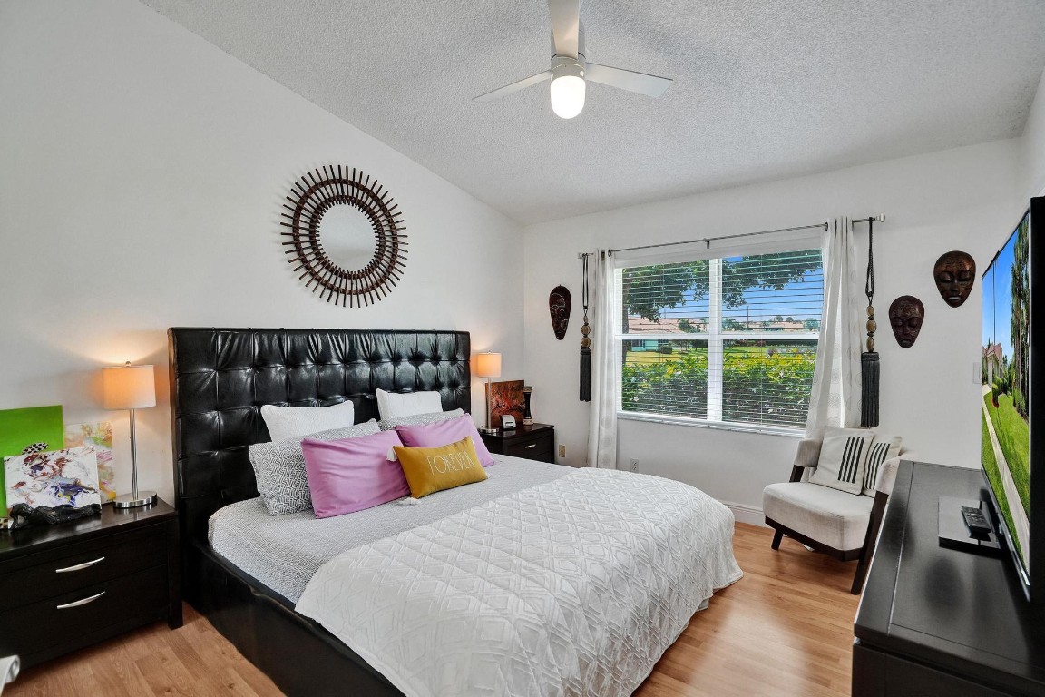 6212 Floral Lakes Drive