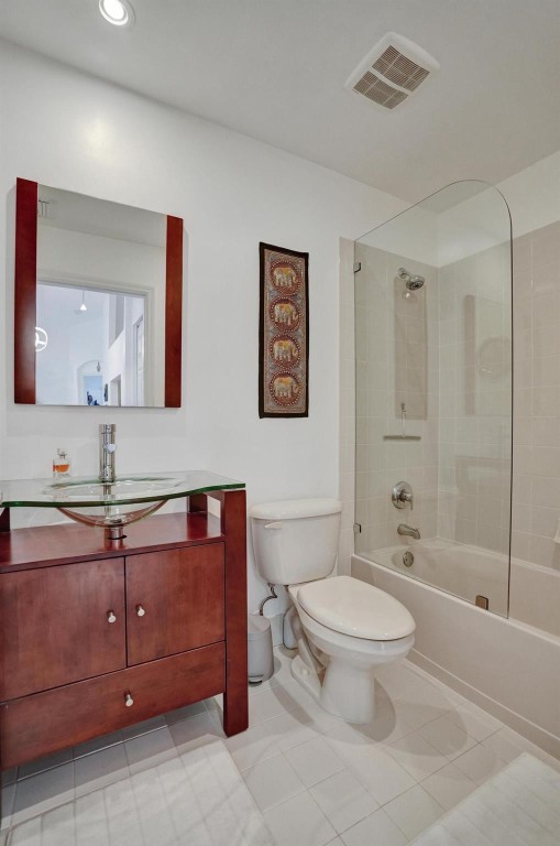 6212 Floral Lakes Drive