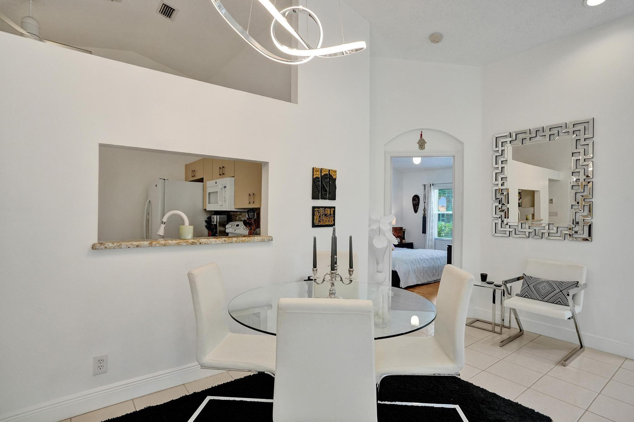 6212 Floral Lakes Drive