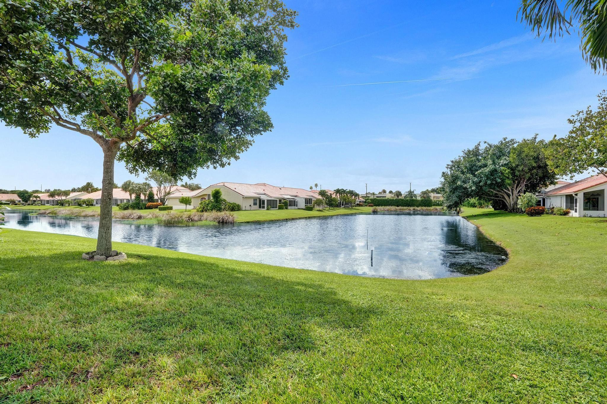 6212 Floral Lakes Drive