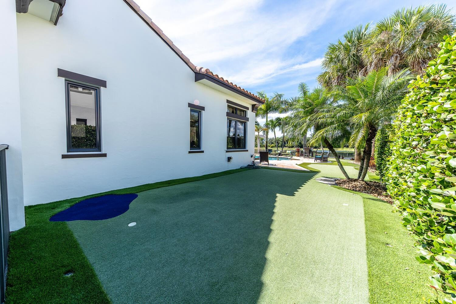 7235 Lemon Grass Dr