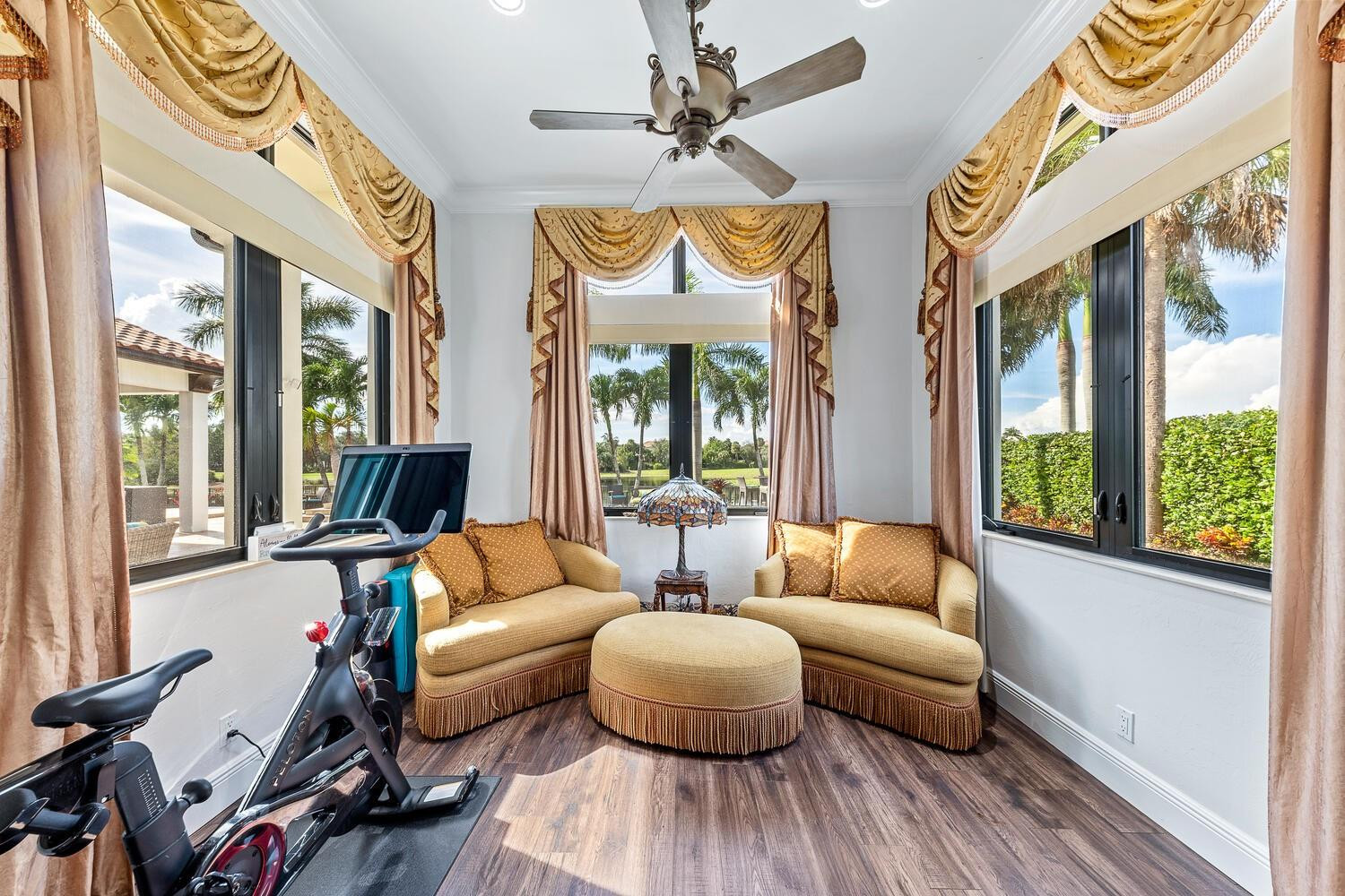 7235 Lemon Grass Dr