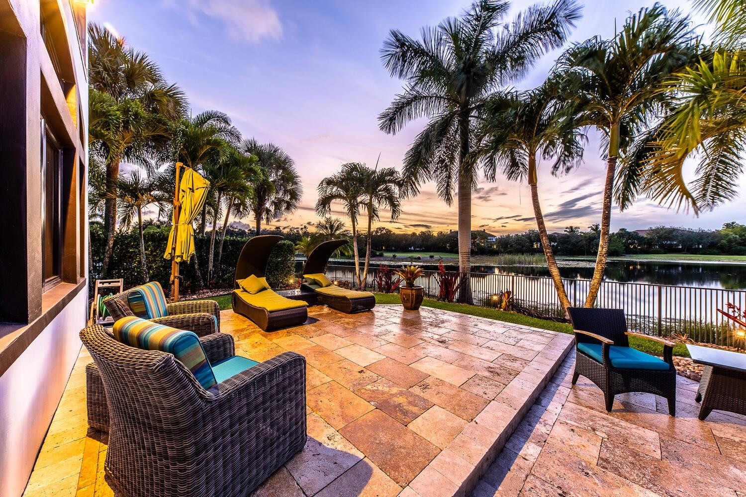 7235 Lemon Grass Dr