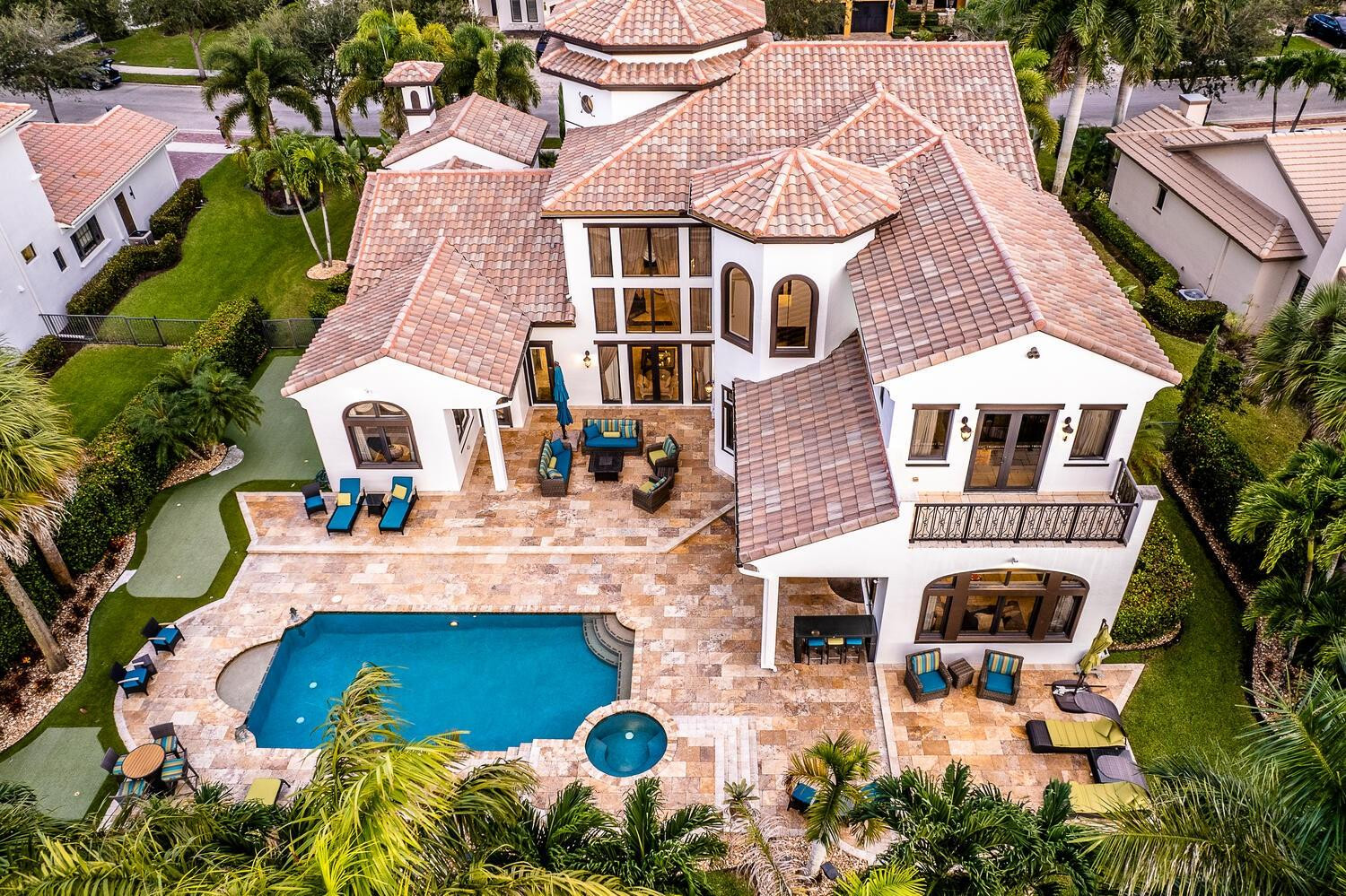7235 Lemon Grass Dr