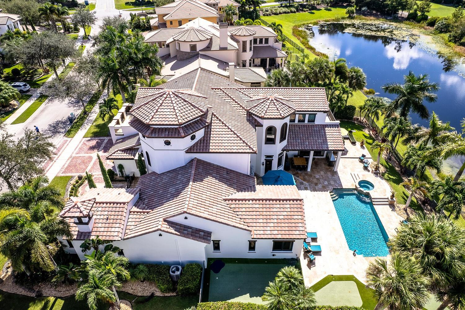 7235 Lemon Grass Dr