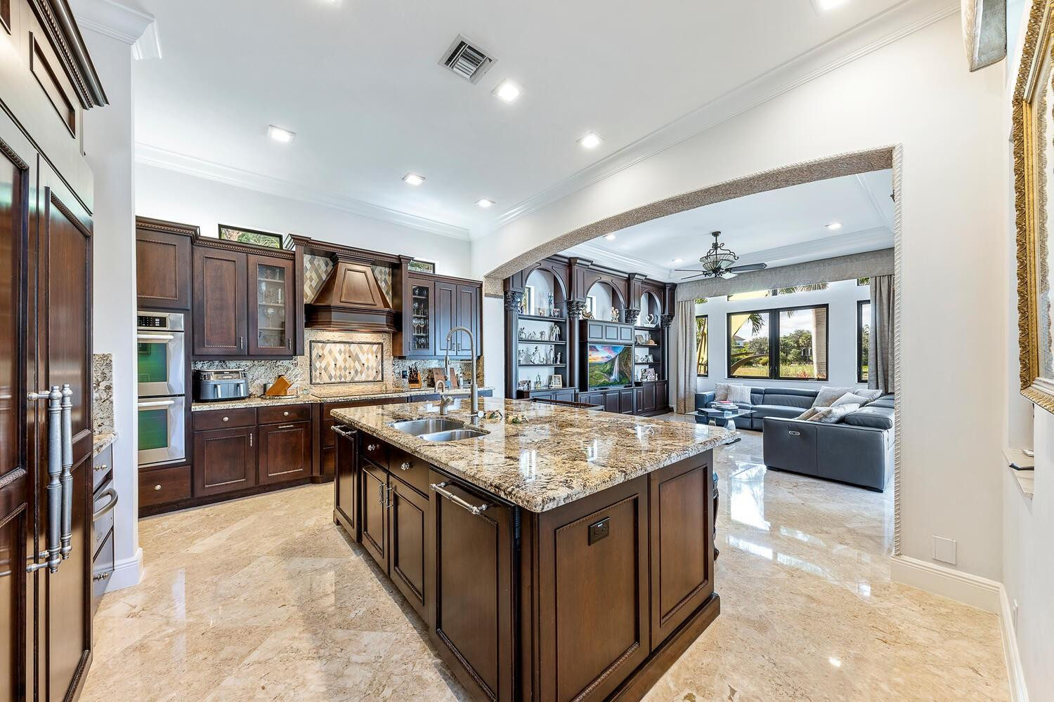 7235 Lemon Grass Dr