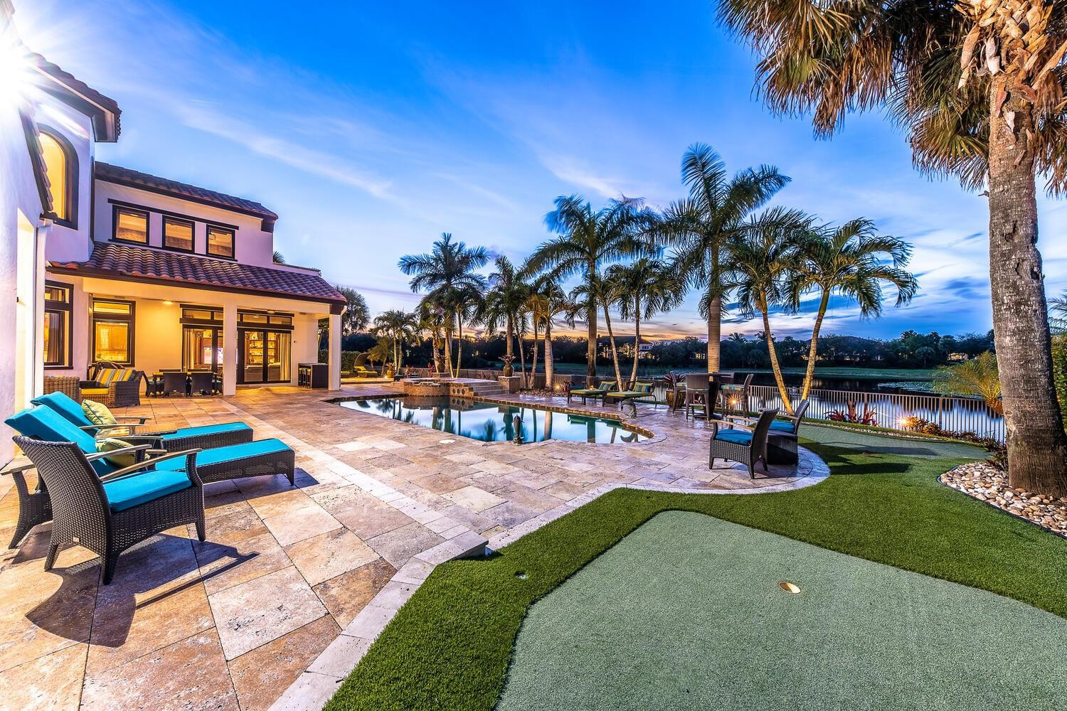 7235 Lemon Grass Dr