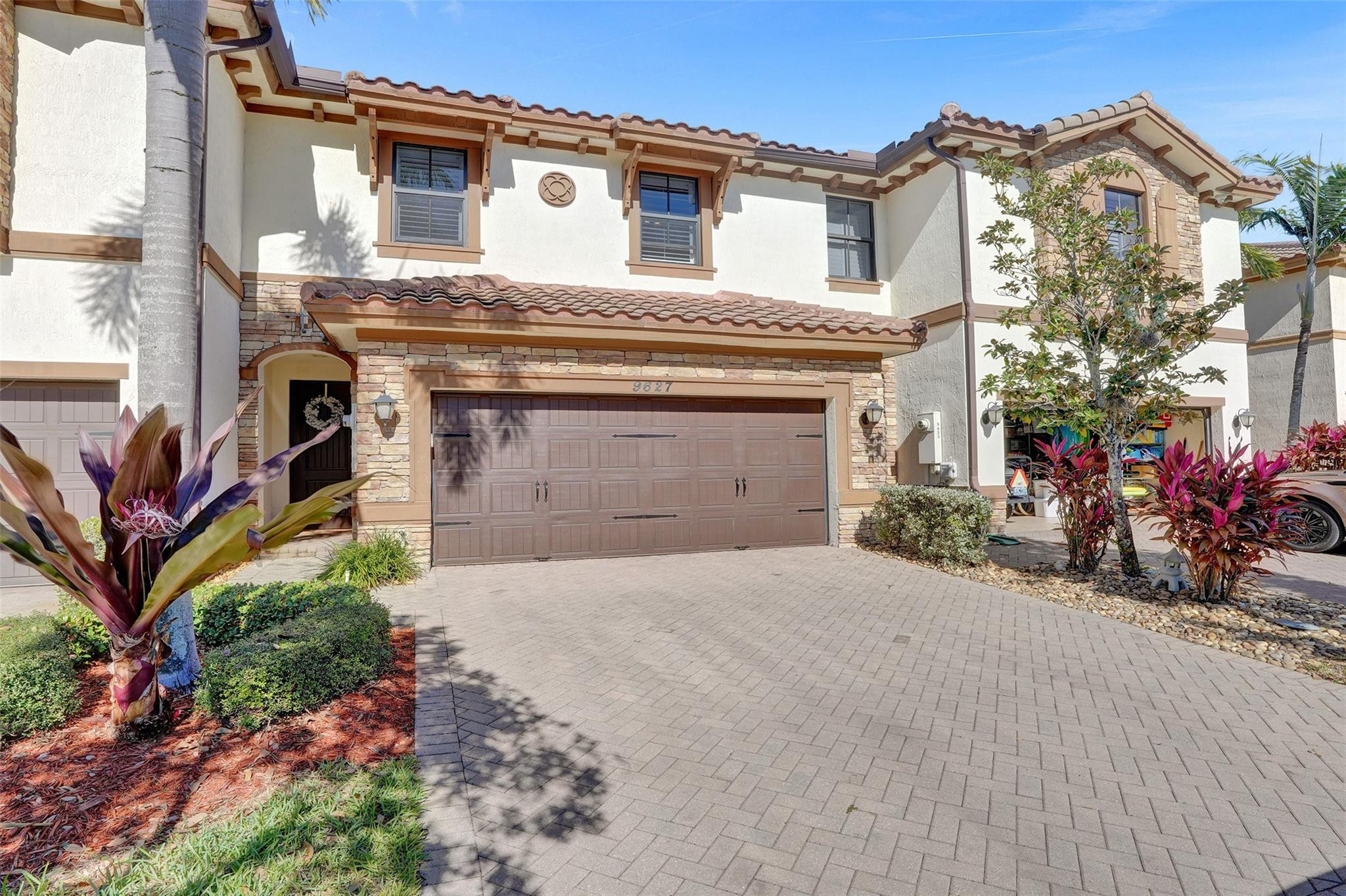 9627 Waterview Way