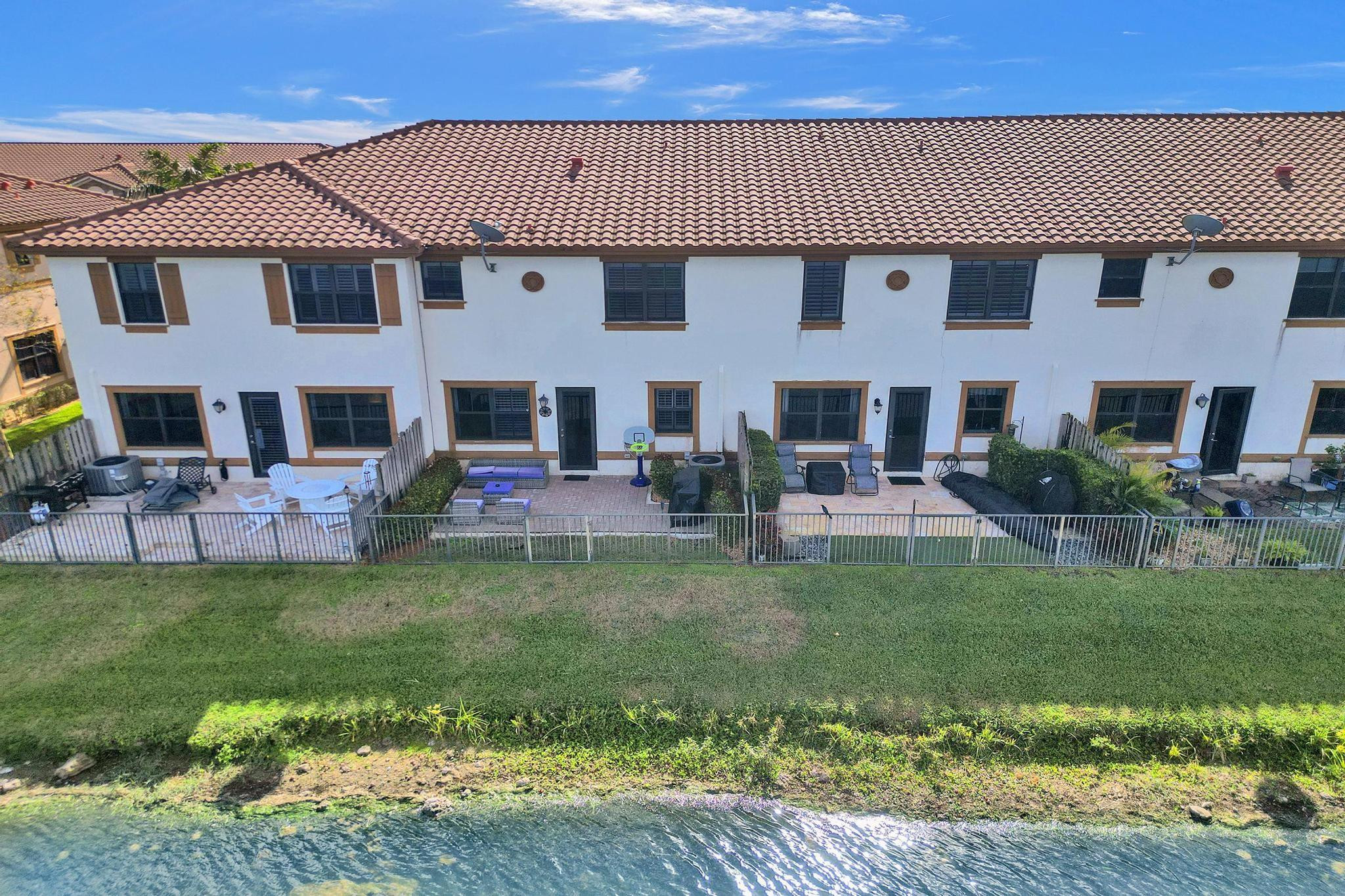 9627 Waterview Way
