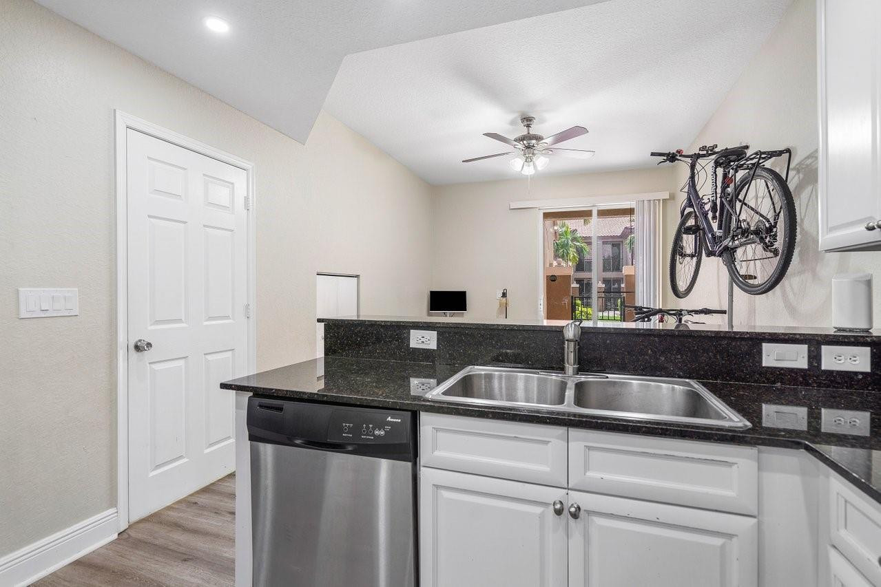 6515 Diamond Springs Terrace 2402