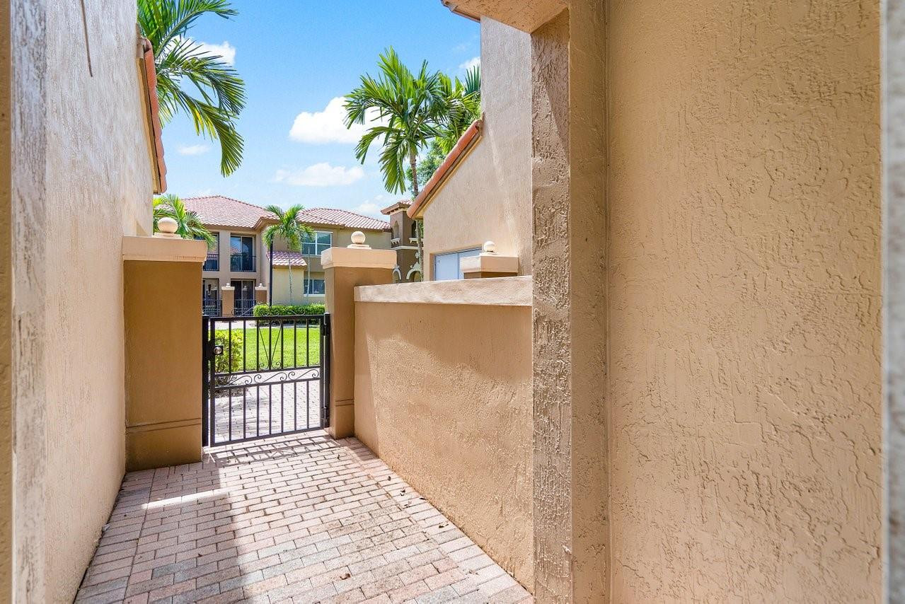 6515 Diamond Springs Terrace 2402
